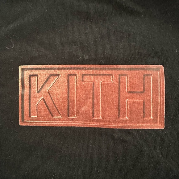 KITH Treats Like new chocolate candy bar shirt with “cereal” box size Medium - Picture 3 of 10